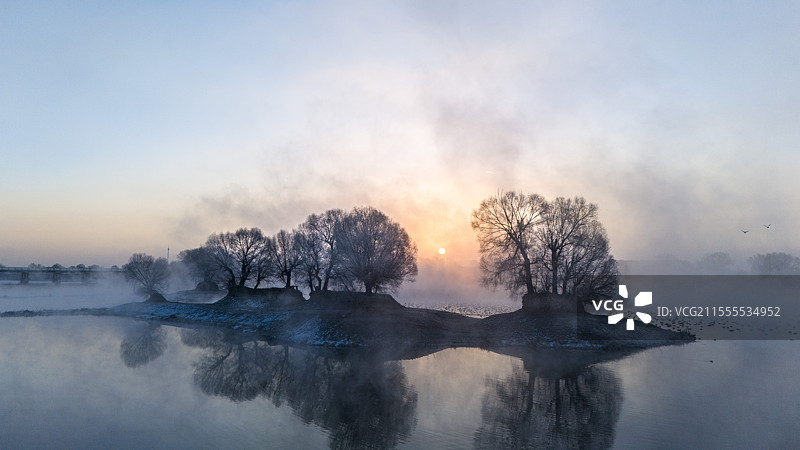 呼和浩特千岛湖的雾凇图片素材