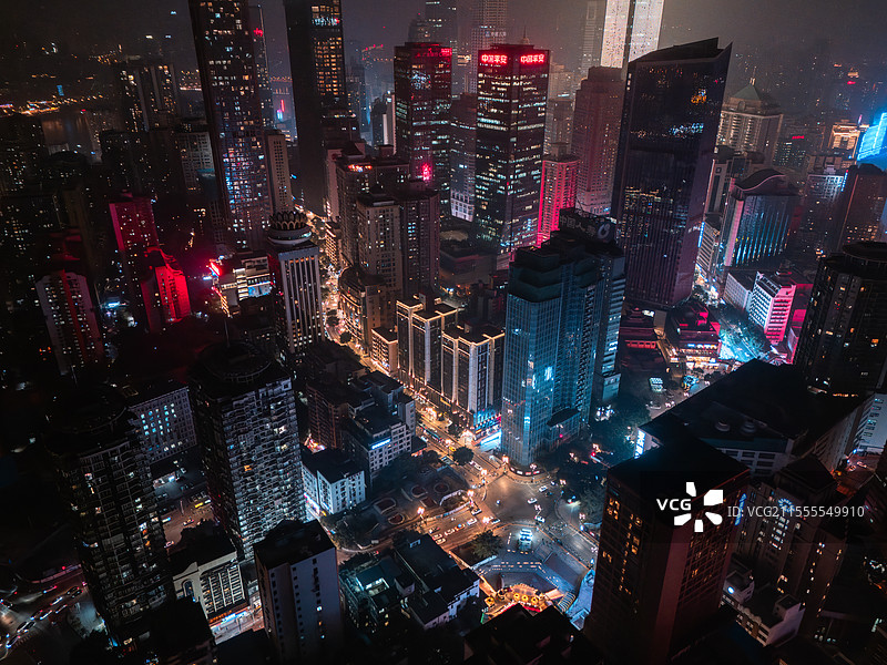 重庆市渝中区小什字商品街蓝调时刻图片素材