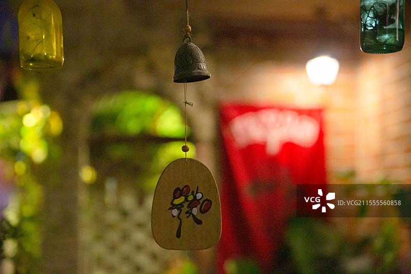 东莞市石排镇小巷细弄，文艺咖啡店，庭院之美！图片素材