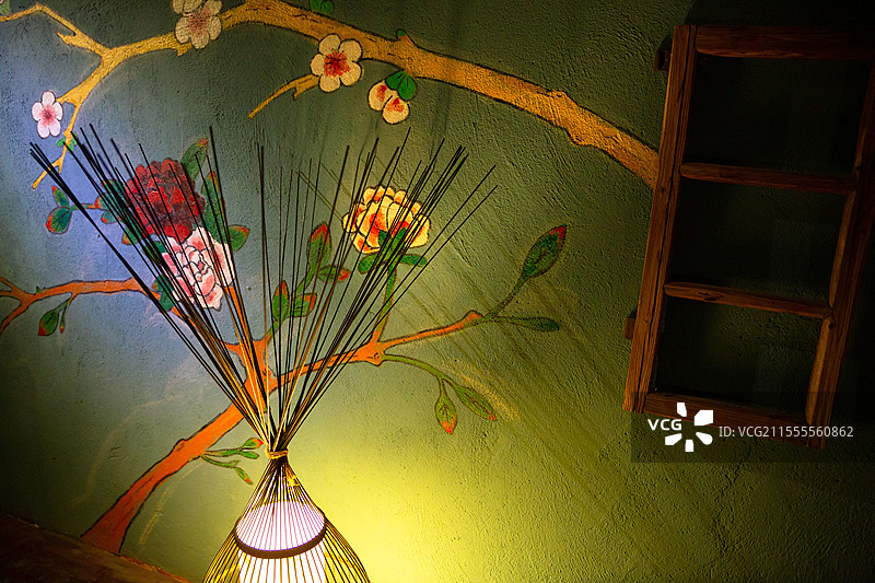 东莞市石排镇小巷细弄，文艺咖啡店，庭院之美！图片素材