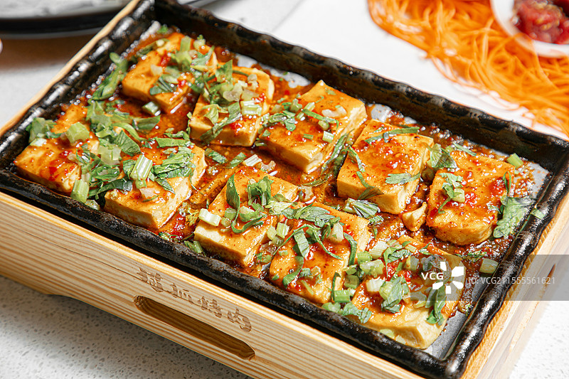 铁板豆腐爆浆豆腐包浆豆腐豆制品图片素材