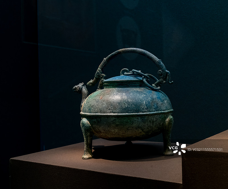 山西长治，晋国青铜器，鸟首盉，线稿图片素材