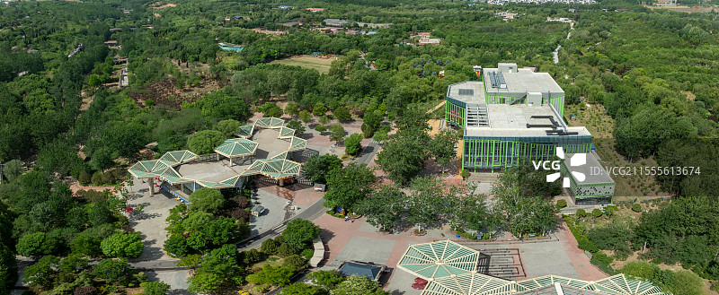 山东济南野生动物世界航拍图片素材