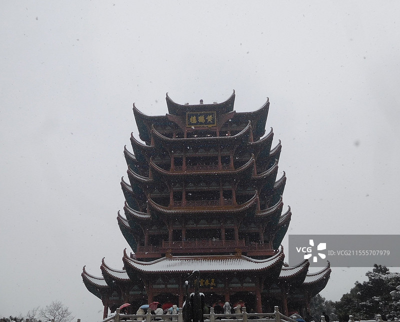 大雪中的黄鹤楼图片素材