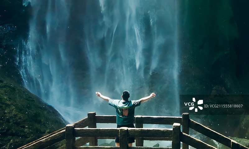 重庆奉节天坑地缝景区图片素材
