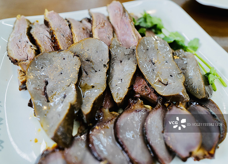 潮汕特色美食潮汕卤鹅拼盘（狮头鹅）图片素材