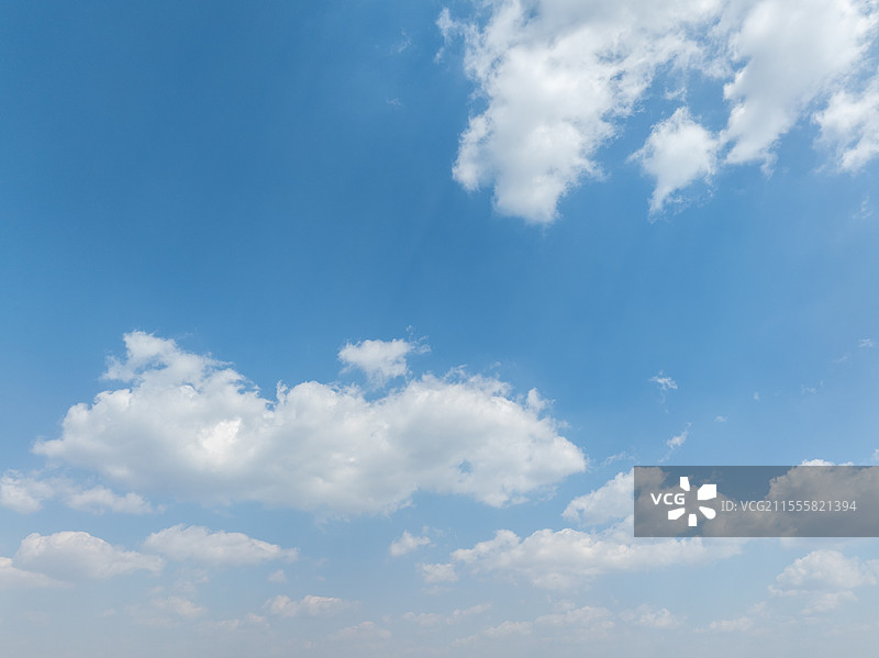 仅天空 蓝天  白云 云景 云 晴朗 日光图片素材