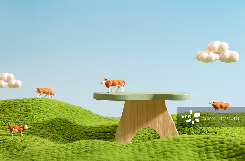 微缩创意蓝天白云下的牧场奶牛与牛奶展台图片素材