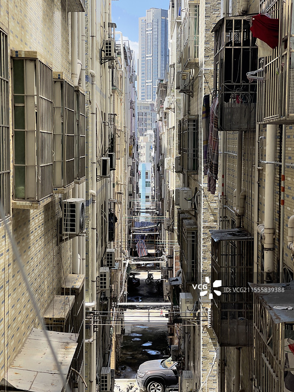 拥挤老旧的城中村图片素材