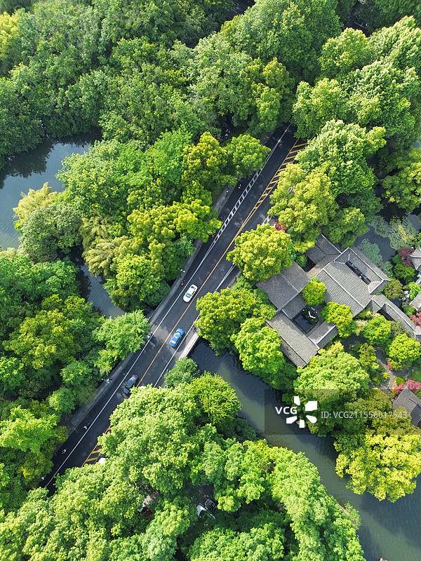 航拍杭州杨公堤卧龙桥和郭庄图片素材