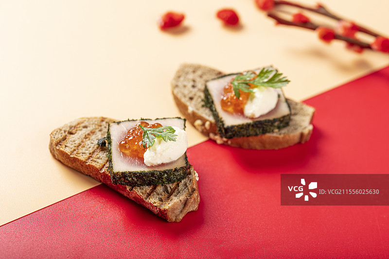 鱼子酱三明治美食图片素材