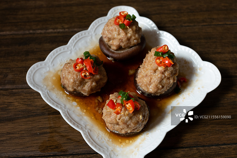 中国食品香菇蒸肉丸子，中餐馆餐饮美食地方特色菜，鲜美风味蒸菜热菜图片素材