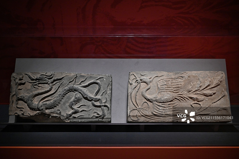 敦煌研究院 左首飞龙转 左首翔凤砖图片素材