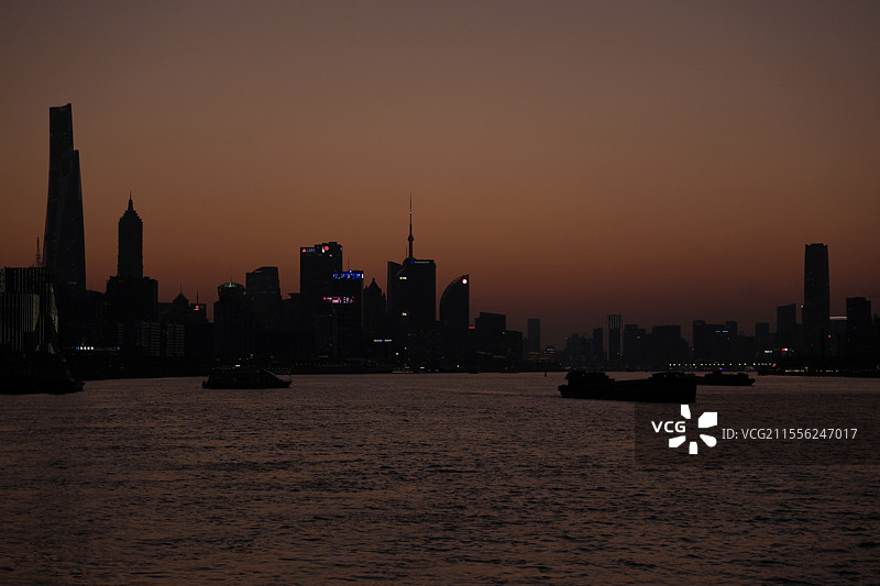 橙色黄浦江天际线图片素材