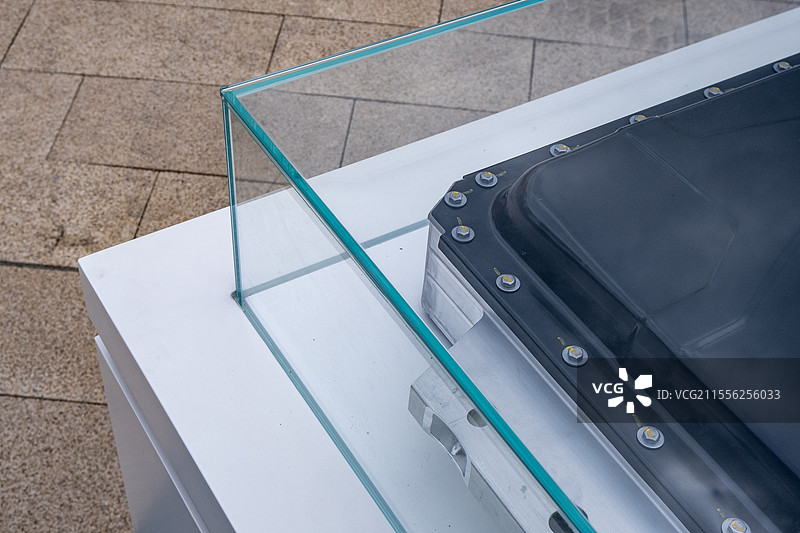 四川省绵阳市户外展示的电动汽车，电动车，电池，新能源汽车图片素材