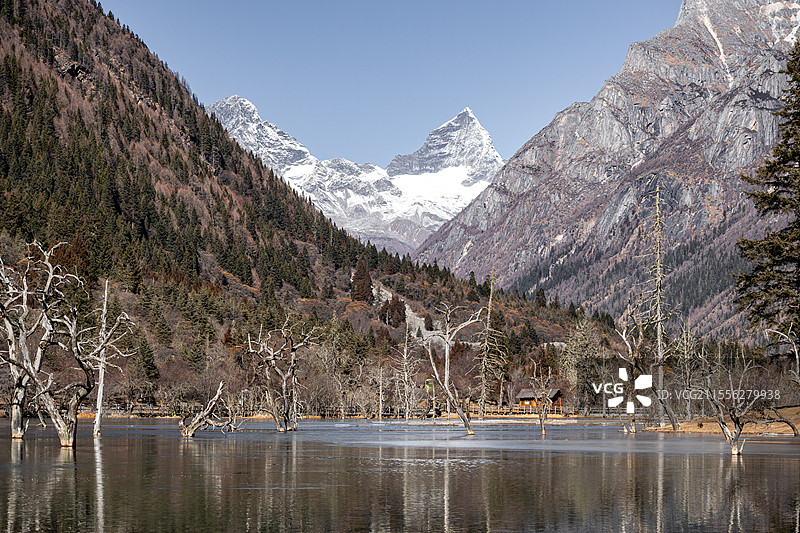 四姑娘山双桥沟景区隆珠措景点图片素材