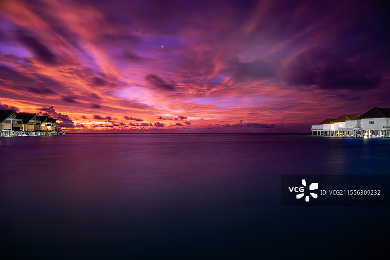 马尔代夫日出日落时的天空图片素材