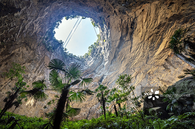 自然景观湖北宣恩锣圈岩曜天眼图片素材