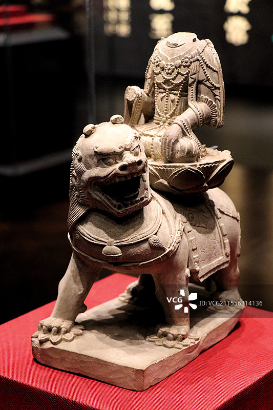 石雕文殊骑狮造像 辽 丰润区天宫寺塔出土 丰润博物馆图片素材