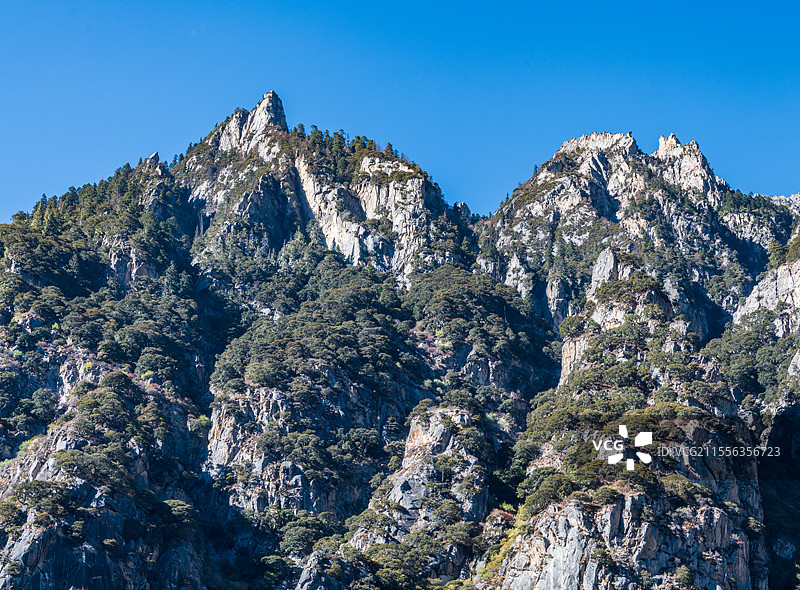 西藏那曲市嘉黎县风景图片素材
