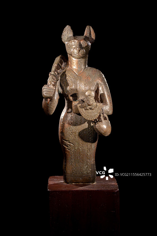 上海博物馆埃及展-巴斯泰特立像图片素材