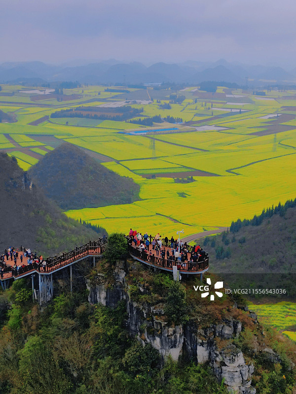 罗平金鸡峰丛大尖山观景台图片素材