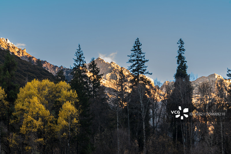 西藏那曲市嘉黎县风景图片素材