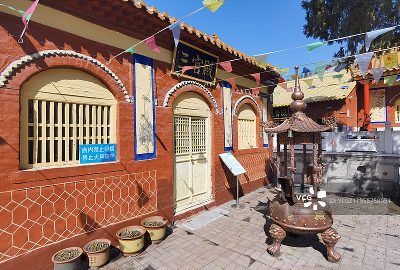 山东省淄博市淄川区龙湾峪村寺庙苍龙宫三官殿图片素材