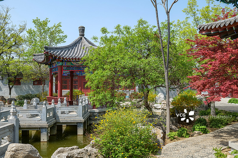山东济南园博园电影小镇中式园林风景图片素材