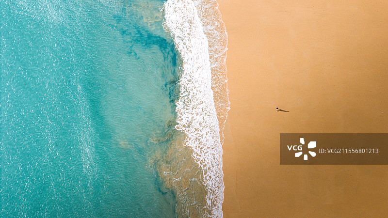 碧波之上图片素材