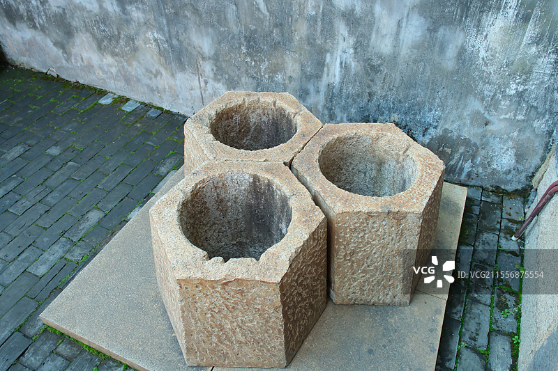 同里古镇吴江家风家训传承馆三角井图片素材