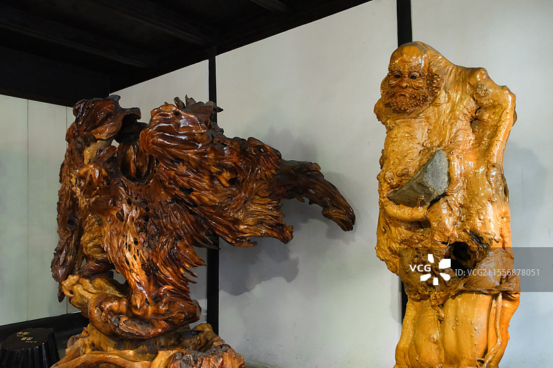 同里古镇耕乐堂堂楼根雕图片素材