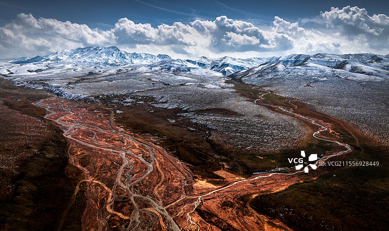 青海祁连山脉雪景图片素材