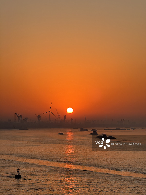 马尔代夫海上日出图片素材