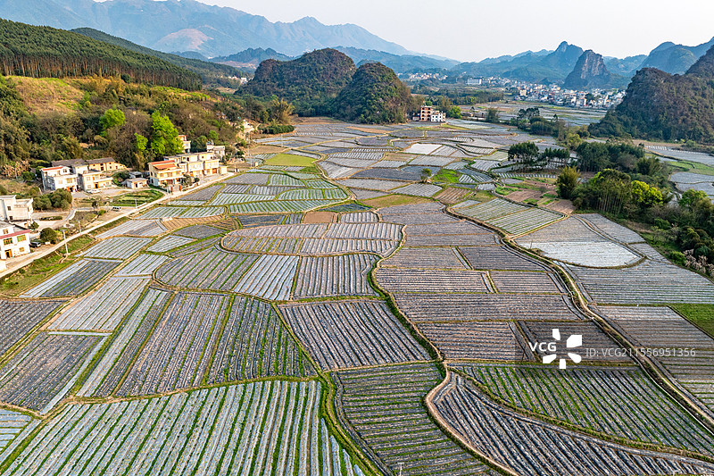 中国广西荔浦市春日田园风光美图片素材