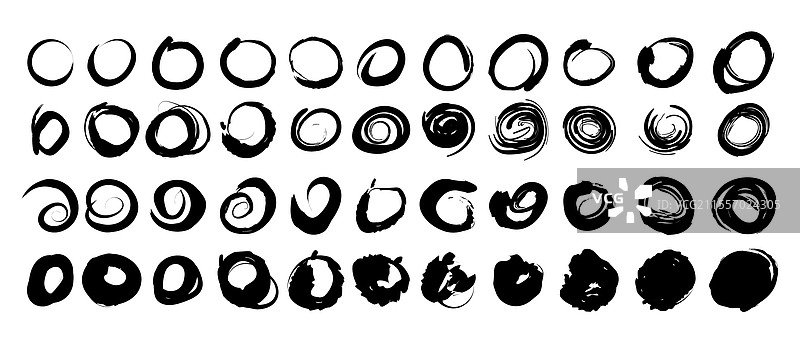 一组黑色圆形的磨砂圆刷笔触图片素材