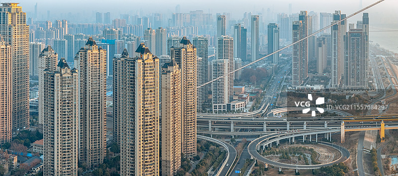 武汉市 汉阳区 博览中心 长江 城市 地标图片素材