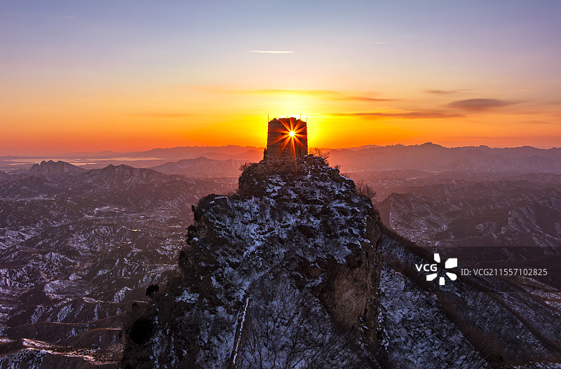 北京市密云区司马台长城望京楼日落晚霞航拍风光图片素材