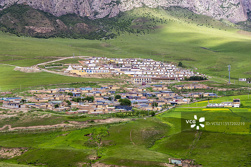 甘肃省甘南藏族自治州白石崖寺图片素材