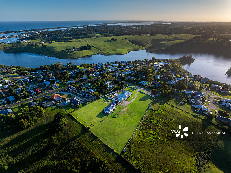 城市和海滩无人风景 lakes entrance湖口镇图片素材