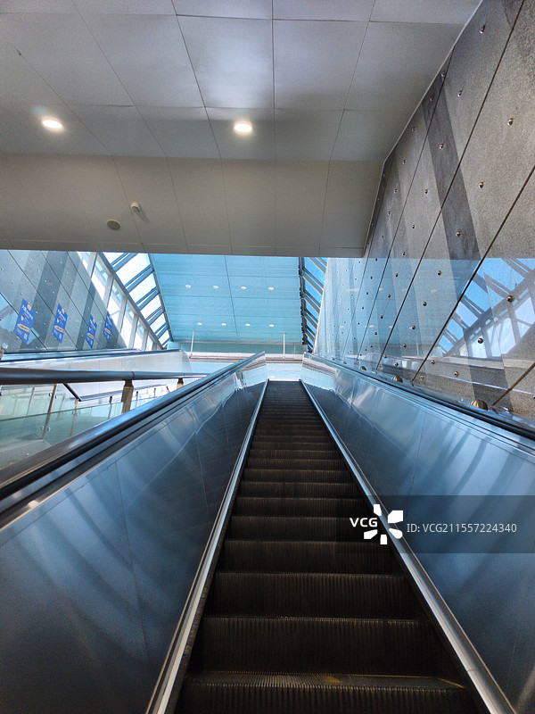 地铁扶梯图片素材