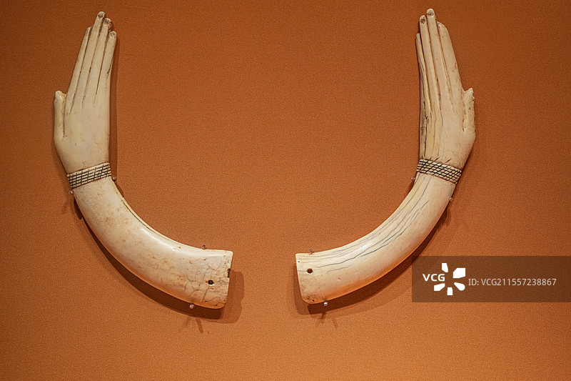 古埃及 第18王朝 手形响板 象牙 埃及国家博物馆图片素材
