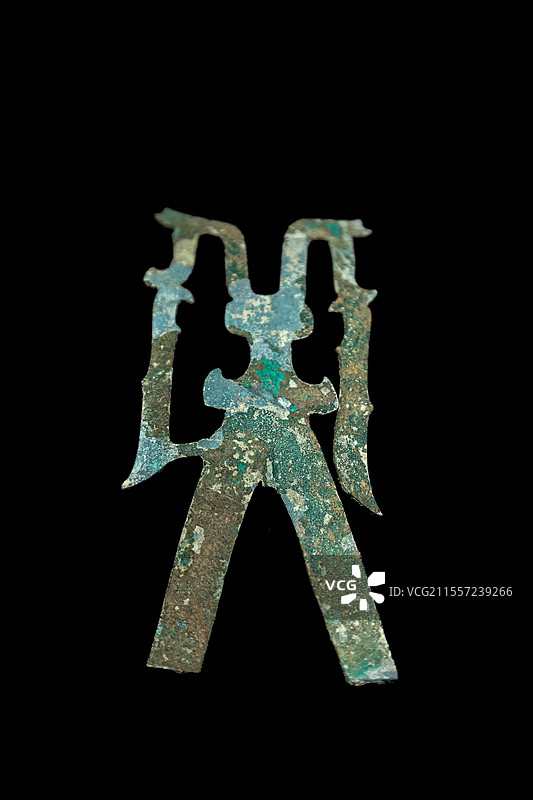 三星堆博物馆藏商代后期青铜饰件图片素材