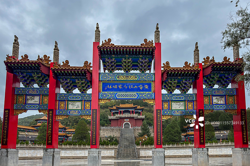 甘肃庆阳庆城县的周祖陵正门大牌坊图片素材