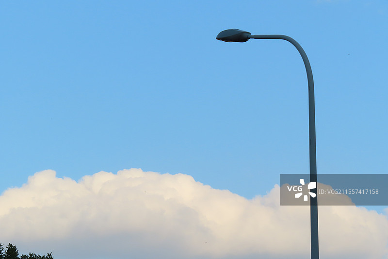 蓝天与路灯图片素材