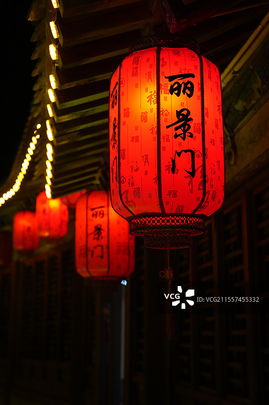 洛阳城楼丽景门灯笼图片素材