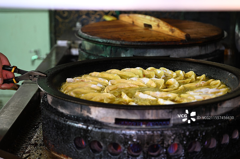 南京牛肉锅贴 南京老字号锅贴 网红打卡美食 南京美食图片素材