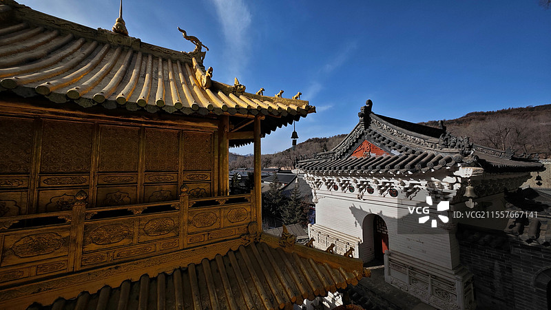 五台山显通寺始建于东汉时期是中国最早的佛寺之一与洛阳白马寺同为“释源宗祖”是五台山五大禅处之一全山寺图片素材