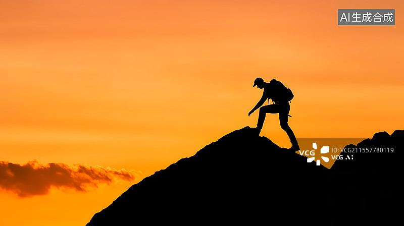 【AI数字艺术】夕阳下攀登高峰的背包客图片素材