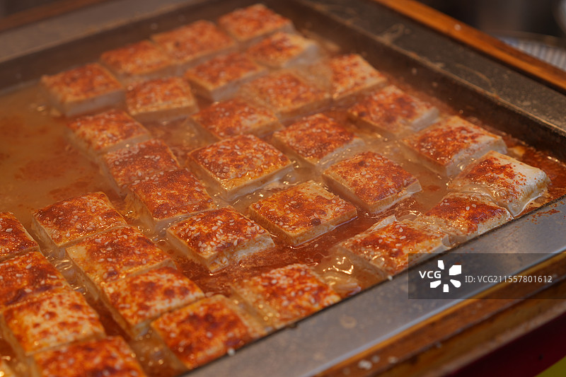 武汉特色美食油炸豆腐图片素材